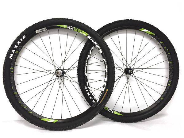 COMBO RUEDAS MERIDA BIG SEVEN CF TM