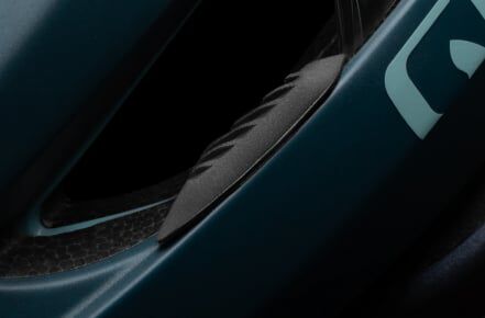 Puertos para Gafas y Detalles Reflectantes